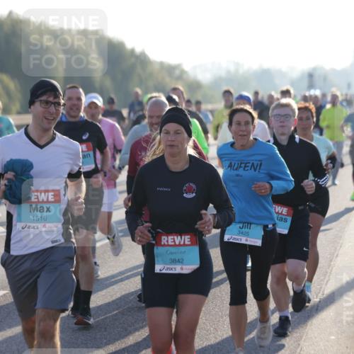 03.10.2025 - Köhlbrandbrückenlauf Jannik Wohlers http://msf.ph/oto/9068480 03.10.2025 09:16:27 Position 3 1516, 3842, 3425 meine-sportfotos.de