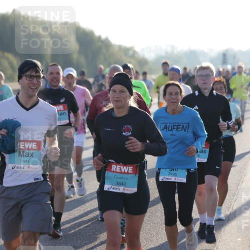 03.10.2025 - Köhlbrandbrückenlauf Jannik Wohlers http://msf.ph/oto/9068487 03.10.2025 09:16:27 Position 3 1516, 3842, 3425, 16 meine-sportfotos.de