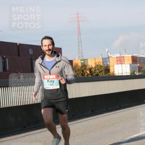 03.10.2025 - Köhlbrandbrückenlauf Jannik Wohlers http://msf.ph/oto/9068490 03.10.2025 09:47:54 Position 3 1380 meine-sportfotos.de