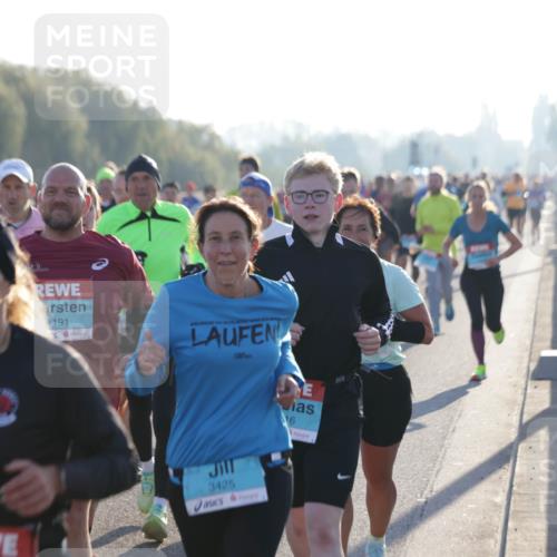 03.10.2025 - Köhlbrandbrückenlauf Jannik Wohlers http://msf.ph/oto/9068513 03.10.2025 09:16:28 Position 3 1181, 191, 3425, 16 meine-sportfotos.de