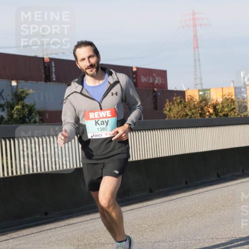 03.10.2025 - Köhlbrandbrückenlauf Jannik Wohlers http://msf.ph/oto/9068514 03.10.2025 09:47:54 Position 3 0100, 1380 meine-sportfotos.de