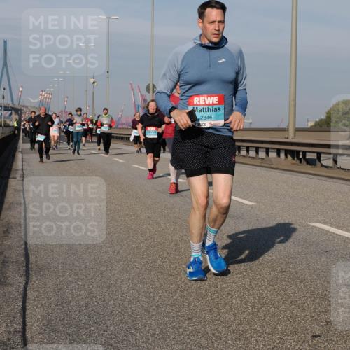 03.10.2025 - Köhlbrandbrückenlauf Fabian Wolf http://msf.ph/oto/9068547 03.10.2025 10:11:13 Position 3 2846 meine-sportfotos.de