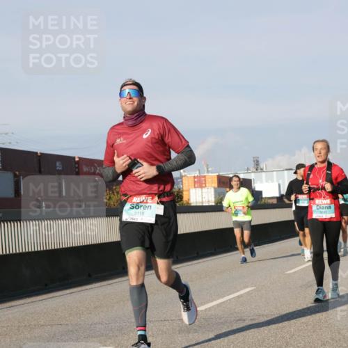 03.10.2025 - Köhlbrandbrückenlauf Jannik Wohlers http://msf.ph/oto/9068549 03.10.2025 09:47:56 Position 3 3118, 3630, 1316 meine-sportfotos.de