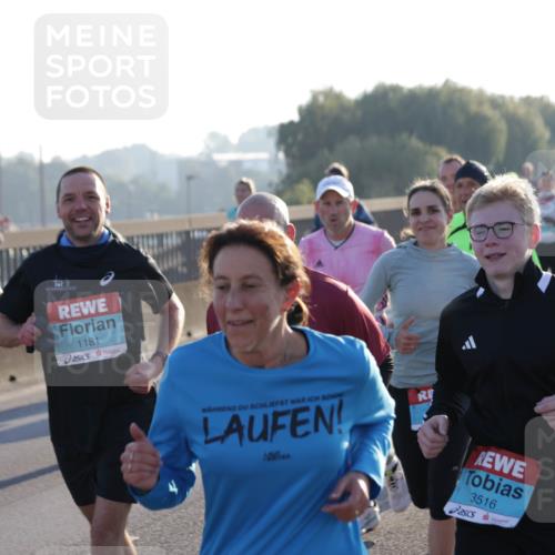 03.10.2025 - Köhlbrandbrückenlauf Jannik Wohlers http://msf.ph/oto/9068558 03.10.2025 09:16:29 Position 3 1227, 1181, 3516, 280 meine-sportfotos.de