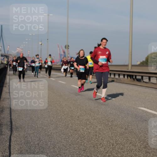 03.10.2025 - Köhlbrandbrückenlauf Fabian Wolf http://msf.ph/oto/9068579 03.10.2025 10:11:15 Position 3  meine-sportfotos.de