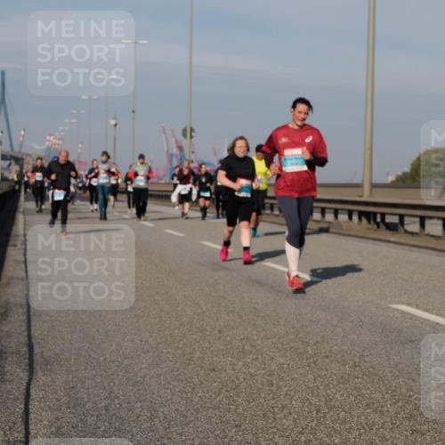 03.10.2025 - Köhlbrandbrückenlauf Fabian Wolf http://msf.ph/oto/9068585 03.10.2025 10:11:15 Position 3  meine-sportfotos.de