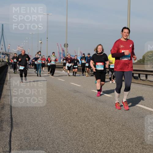 03.10.2025 - Köhlbrandbrückenlauf Fabian Wolf http://msf.ph/oto/9068607 03.10.2025 10:11:16 Position 3 2504, 3019 meine-sportfotos.de