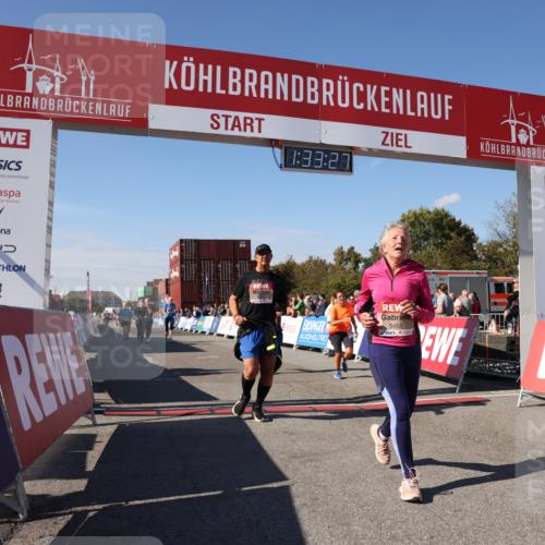 03.10.2025 - Köhlbrandbrückenlauf Lena Gebhardt http://msf.ph/oto/9068610 03.10.2025 13:33:27 Ziel 4006, 5179, 5211, 5281, 5413, 5549, 5783, 6094, 6276 meine-sportfotos.de