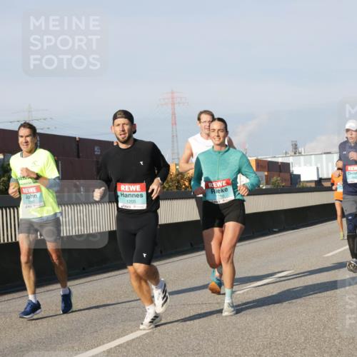 03.10.2025 - Köhlbrandbrückenlauf Jannik Wohlers http://msf.ph/oto/9068617 03.10.2025 09:48:00 Position 3 1182, 1205, 280, 2843 meine-sportfotos.de