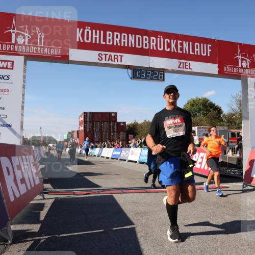 03.10.2025 - Köhlbrandbrückenlauf Lena Gebhardt http://msf.ph/oto/9068627 03.10.2025 13:33:28 Ziel 4006, 5179, 5211, 5281, 5413, 5549, 6094, 6276 meine-sportfotos.de