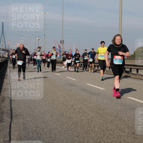 03.10.2025 - Köhlbrandbrückenlauf Fabian Wolf http://msf.ph/oto/9068647 03.10.2025 10:11:18 Position 3 2504, 301 meine-sportfotos.de