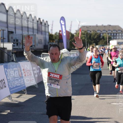 03.10.2025 - Köhlbrandbrückenlauf Jannik Wohlers http://msf.ph/oto/9068681 03.10.2025 13:13:26 Ziel 4065, 4223, 4324, 4373, 4383, 4448, 4580, 4583, 4853, 5034, 5204, 5261, 5358, 6788, 6789, 6818 meine-sportfotos.de