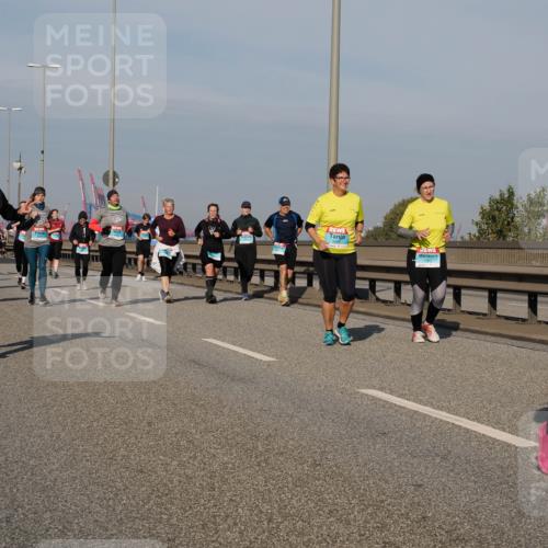 03.10.2025 - Köhlbrandbrückenlauf Fabian Wolf http://msf.ph/oto/9068682 03.10.2025 10:11:19 Position 3 2504 meine-sportfotos.de