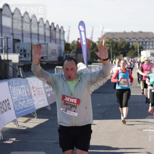 03.10.2025 - Köhlbrandbrückenlauf Jannik Wohlers http://msf.ph/oto/9068684 03.10.2025 13:13:26 Ziel 4065, 4223, 4324, 4373, 4383, 4448, 4580, 4583, 4853, 5034, 5204, 5261, 5358, 6788, 6789, 6818 meine-sportfotos.de