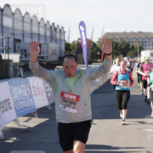 03.10.2025 - Köhlbrandbrückenlauf Jannik Wohlers http://msf.ph/oto/9068687 03.10.2025 13:13:26 Ziel 4065, 4223, 4324, 4373, 4383, 4448, 4580, 4583, 4853, 5034, 5204, 5261, 5358, 6788, 6789, 6818 meine-sportfotos.de