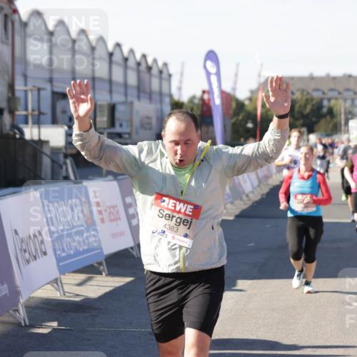 03.10.2025 - Köhlbrandbrückenlauf Jannik Wohlers http://msf.ph/oto/9068695 03.10.2025 13:13:26 Ziel 4065, 4223, 4324, 4373, 4383, 4448, 4580, 4583, 4853, 5034, 5204, 5261, 5358, 6788, 6789, 6818 meine-sportfotos.de