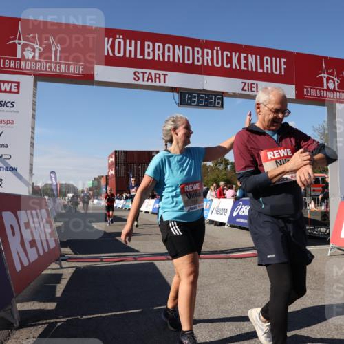 03.10.2025 - Köhlbrandbrückenlauf Lena Gebhardt http://msf.ph/oto/9068726 03.10.2025 13:33:36 Ziel 4006, 4744, 5179, 5211, 5281, 5367, 5546, 5549, 5579, 6094, 6276, 6734 meine-sportfotos.de