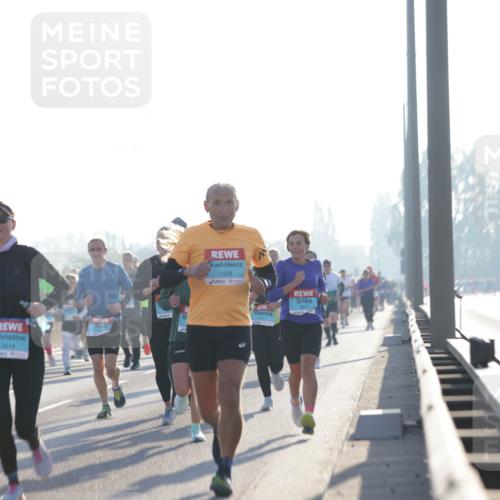 03.10.2025 - Köhlbrandbrückenlauf Jannik Wohlers http://msf.ph/oto/9068727 03.10.2025 09:16:41 Position 3 2814, 1428, 2677 meine-sportfotos.de