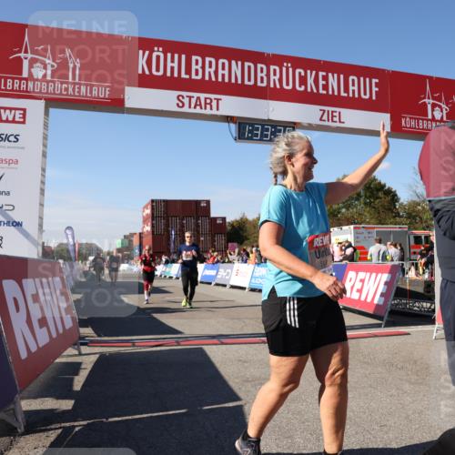 03.10.2025 - Köhlbrandbrückenlauf Lena Gebhardt http://msf.ph/oto/9068732 03.10.2025 13:33:37 Ziel 4006, 4744, 5179, 5281, 5367, 5546, 5549, 5579, 6094, 6276, 6734 meine-sportfotos.de