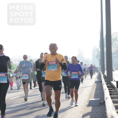 03.10.2025 - Köhlbrandbrückenlauf Jannik Wohlers http://msf.ph/oto/9068736 03.10.2025 09:16:41 Position 3 3710, 2814, 1428, 2677 meine-sportfotos.de