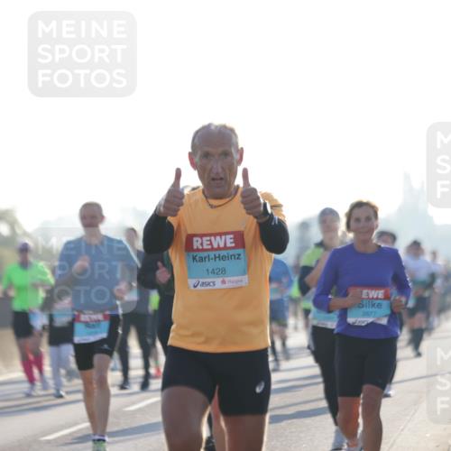 03.10.2025 - Köhlbrandbrückenlauf Jannik Wohlers http://msf.ph/oto/9068751 03.10.2025 09:16:41 Position 3 2814, 1428, 2677 meine-sportfotos.de