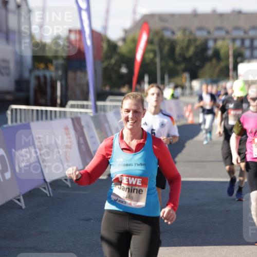 03.10.2025 - Köhlbrandbrückenlauf Jannik Wohlers http://msf.ph/oto/9068753 03.10.2025 13:13:28 Ziel 4065, 4223, 4324, 4383, 4448, 4580, 4583, 4853, 5034, 5147, 5261, 5358, 6788, 6789 meine-sportfotos.de