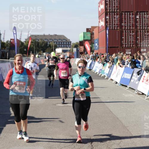 03.10.2025 - Köhlbrandbrückenlauf Jannik Wohlers http://msf.ph/oto/9068757 03.10.2025 13:13:29 Ziel 4065, 4324, 4383, 4448, 4580, 4583, 4595, 4853, 5034, 5147, 5261, 5358, 6788, 6789 meine-sportfotos.de
