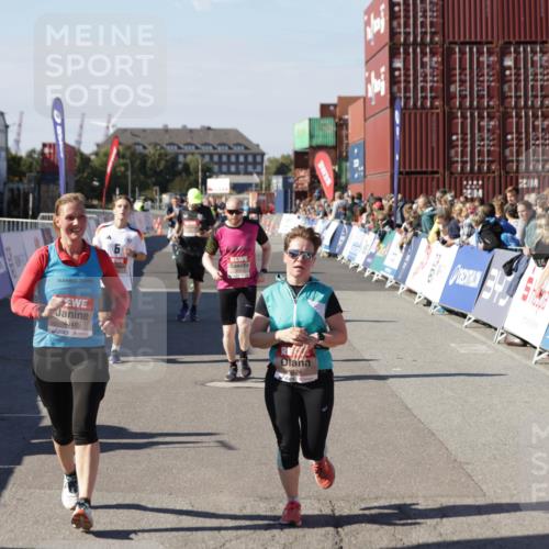 03.10.2025 - Köhlbrandbrückenlauf Jannik Wohlers http://msf.ph/oto/9068759 03.10.2025 13:13:29 Ziel 4065, 4324, 4383, 4448, 4580, 4583, 4595, 4853, 5034, 5147, 5261, 5358, 6788, 6789 meine-sportfotos.de