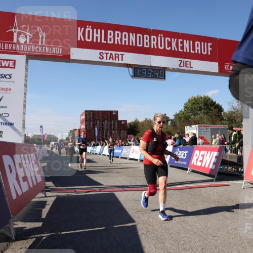 03.10.2025 - Köhlbrandbrückenlauf Lena Gebhardt http://msf.ph/oto/9068767 03.10.2025 13:33:40 Ziel 4006, 4744, 5179, 5281, 5367, 5546, 5579, 6094, 6734 meine-sportfotos.de