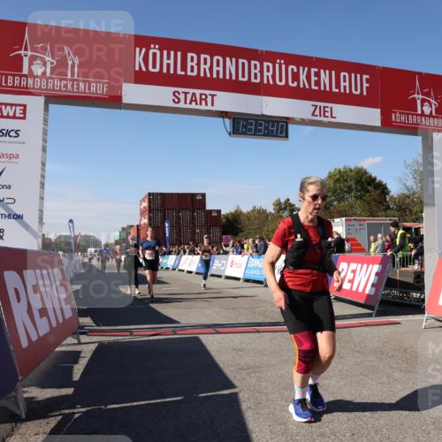 03.10.2025 - Köhlbrandbrückenlauf Lena Gebhardt http://msf.ph/oto/9068775 03.10.2025 13:33:40 Ziel 4006, 4744, 5179, 5281, 5367, 5546, 5579, 6094, 6734 meine-sportfotos.de