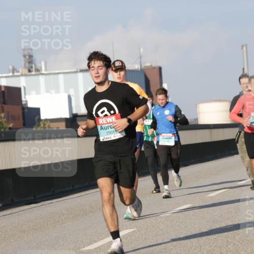 03.10.2025 - Köhlbrandbrückenlauf Jannik Wohlers http://msf.ph/oto/9068776 03.10.2025 09:48:05 Position 3 2901, 1273 meine-sportfotos.de