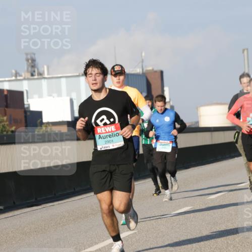 03.10.2025 - Köhlbrandbrückenlauf Jannik Wohlers http://msf.ph/oto/9068781 03.10.2025 09:48:05 Position 3 2901, 1273 meine-sportfotos.de