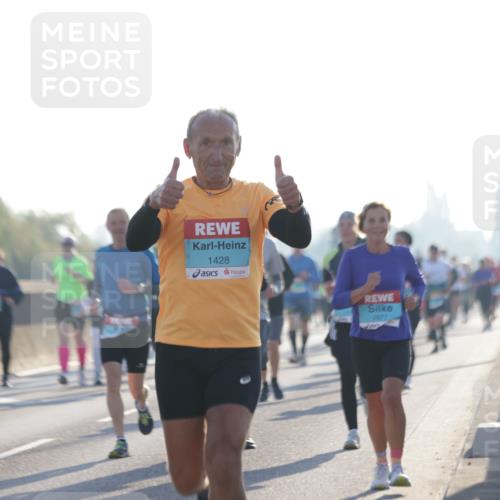 03.10.2025 - Köhlbrandbrückenlauf Jannik Wohlers http://msf.ph/oto/9068785 03.10.2025 09:16:42 Position 3 1428, 2877 meine-sportfotos.de