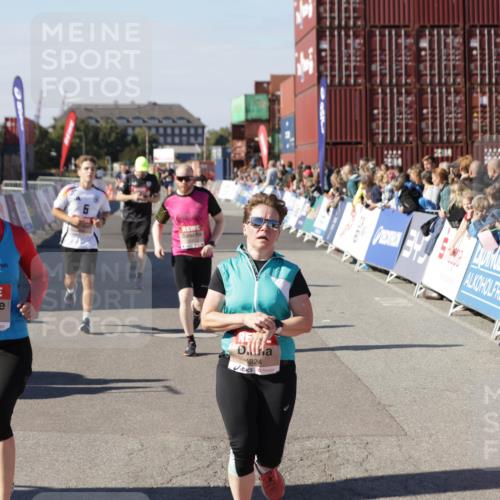 03.10.2025 - Köhlbrandbrückenlauf Jannik Wohlers http://msf.ph/oto/9068801 03.10.2025 13:13:29 Ziel 4065, 4324, 4383, 4448, 4580, 4583, 4595, 4853, 5034, 5147, 5261, 5358, 6788, 6789 meine-sportfotos.de