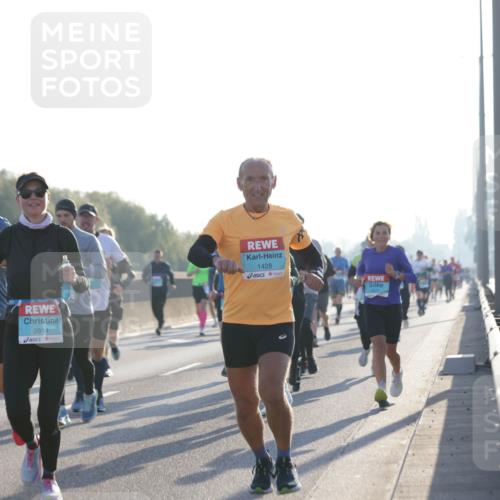 03.10.2025 - Köhlbrandbrückenlauf Jannik Wohlers http://msf.ph/oto/9068821 03.10.2025 09:16:42 Position 3 3710, 2814, 1428 meine-sportfotos.de