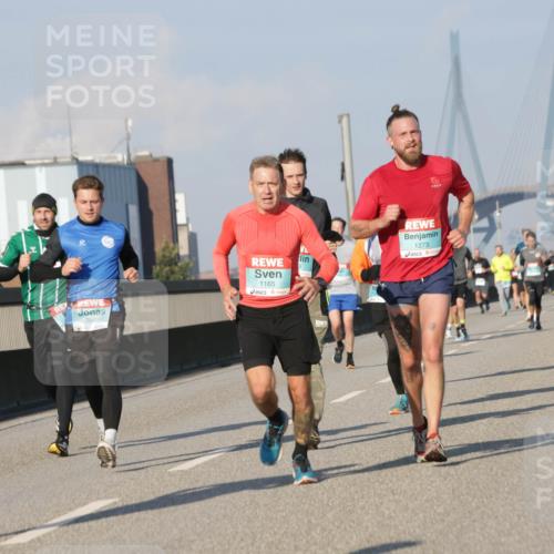 03.10.2025 - Köhlbrandbrückenlauf Jannik Wohlers http://msf.ph/oto/9068827 03.10.2025 09:48:06 Position 3 1474, 2947, 2, 1165, 1273 meine-sportfotos.de