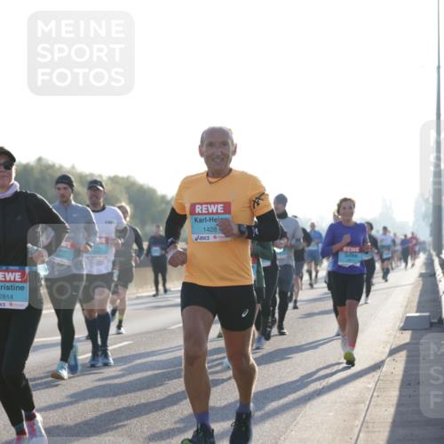 03.10.2025 - Köhlbrandbrückenlauf Jannik Wohlers http://msf.ph/oto/9068850 03.10.2025 09:16:43 Position 3 2814, 1428 meine-sportfotos.de