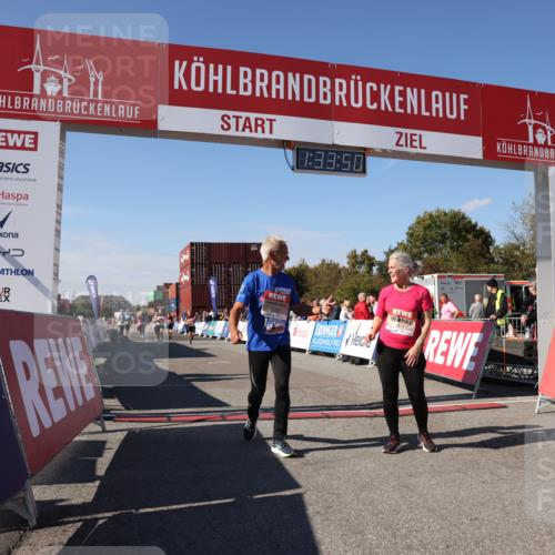 03.10.2025 - Köhlbrandbrückenlauf Lena Gebhardt http://msf.ph/oto/9068864 03.10.2025 13:33:51 Ziel 4970, 5036, 5074, 5077, 5367, 5579, 6734 meine-sportfotos.de