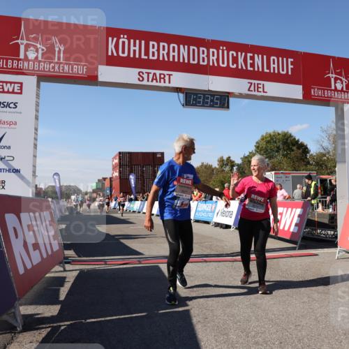 03.10.2025 - Köhlbrandbrückenlauf Lena Gebhardt http://msf.ph/oto/9068870 03.10.2025 13:33:51 Ziel 4970, 5036, 5074, 5077, 5367, 5579, 6734 meine-sportfotos.de