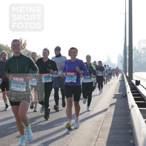 03.10.2025 - Köhlbrandbrückenlauf Jannik Wohlers http://msf.ph/oto/9068883 03.10.2025 09:16:44 Position 3 3791, 1238, 1946, 1319, 2677 meine-sportfotos.de