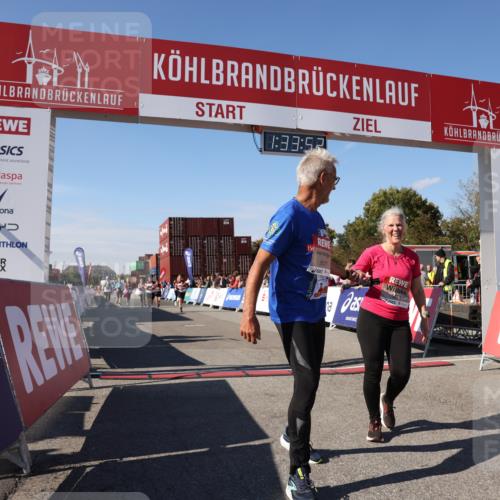 03.10.2025 - Köhlbrandbrückenlauf Lena Gebhardt http://msf.ph/oto/9068894 03.10.2025 13:33:52 Ziel 4919, 4970, 5036, 5074, 5077, 5300, 5367, 6246 meine-sportfotos.de