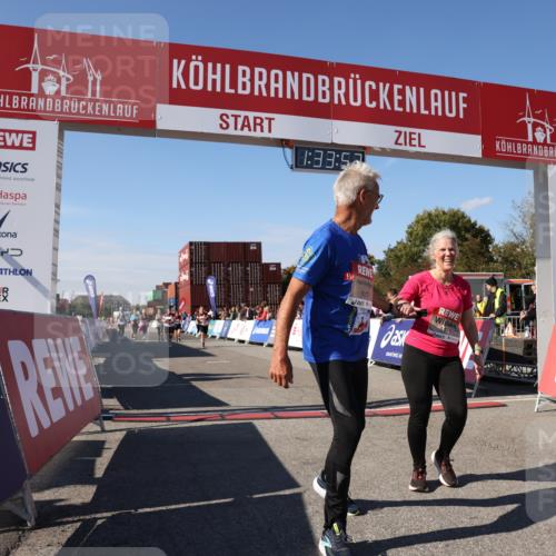 03.10.2025 - Köhlbrandbrückenlauf Lena Gebhardt http://msf.ph/oto/9068901 03.10.2025 13:33:52 Ziel 4919, 4970, 5036, 5074, 5077, 5300, 5367, 6246 meine-sportfotos.de