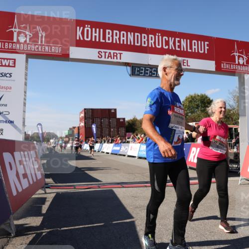 03.10.2025 - Köhlbrandbrückenlauf Lena Gebhardt http://msf.ph/oto/9068907 03.10.2025 13:33:52 Ziel 4919, 4970, 5036, 5074, 5077, 5300, 5367, 6246 meine-sportfotos.de