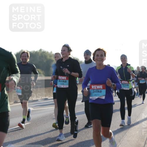 03.10.2025 - Köhlbrandbrückenlauf Jannik Wohlers http://msf.ph/oto/9068915 03.10.2025 09:16:45 Position 3 1946, 1238, 2677, 1377 meine-sportfotos.de