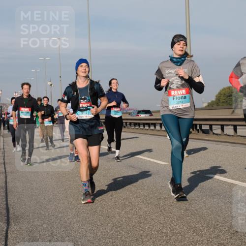 03.10.2025 - Köhlbrandbrückenlauf Fabian Wolf http://msf.ph/oto/9068926 03.10.2025 10:11:26 Position 3 2654, 9, 2212, 2365 meine-sportfotos.de
