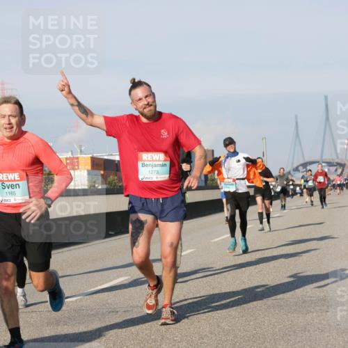 03.10.2025 - Köhlbrandbrückenlauf Jannik Wohlers http://msf.ph/oto/9068941 03.10.2025 09:48:10 Position 3 1165, 1273 meine-sportfotos.de
