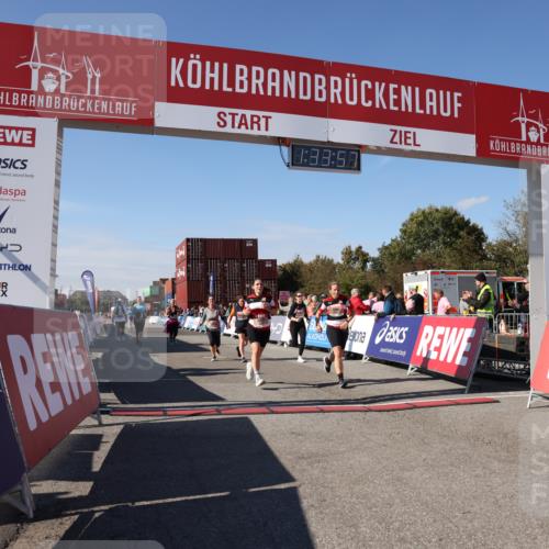 03.10.2025 - Köhlbrandbrückenlauf Lena Gebhardt http://msf.ph/oto/9068953 03.10.2025 13:33:57 Ziel 4919, 4970, 5036, 5074, 5077, 5300, 6246, 6420, 6421 meine-sportfotos.de