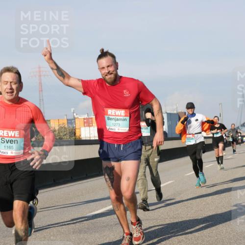 03.10.2025 - Köhlbrandbrückenlauf Jannik Wohlers http://msf.ph/oto/9068967 03.10.2025 09:48:10 Position 3 1165, 1273 meine-sportfotos.de