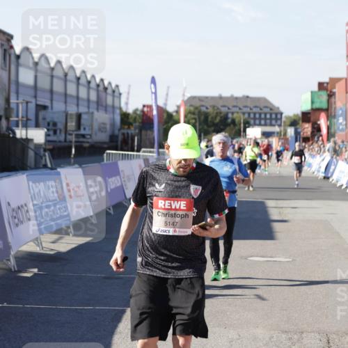 03.10.2025 - Köhlbrandbrückenlauf Jannik Wohlers http://msf.ph/oto/9069010 03.10.2025 13:13:35 Ziel 4065, 4324, 4383, 4448, 4461, 4580, 4595, 5147, 5908 meine-sportfotos.de