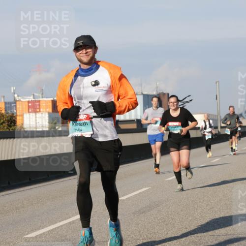 03.10.2025 - Köhlbrandbrückenlauf Jannik Wohlers http://msf.ph/oto/9069030 03.10.2025 09:48:12 Position 3 3164, 316 meine-sportfotos.de